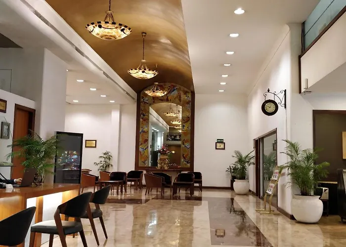Hotel Aurora Towers