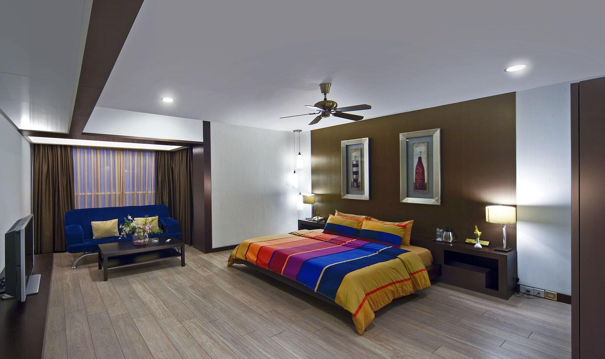 Aurora Towers Hotel 4*