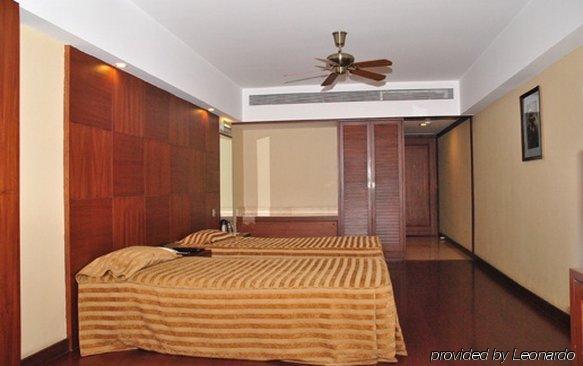 Hotel Aurora Towers 4*