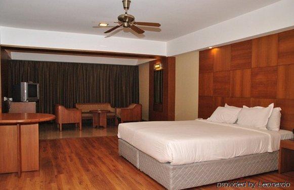 Aurora Towers 4*